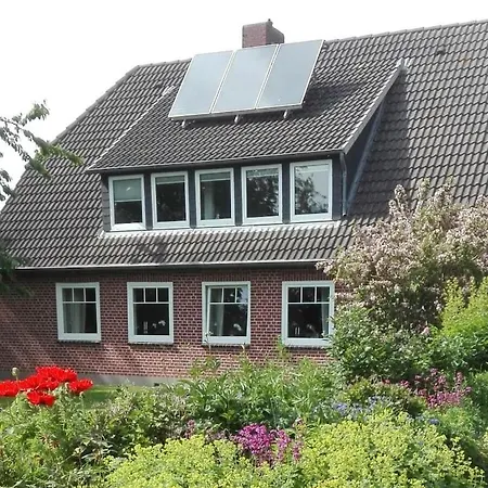 At The Kardel Farm Osterhever